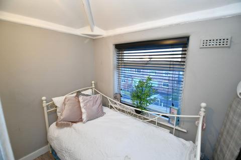 7 Avondale Drive, Salford, M6 7PD