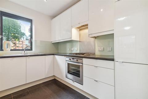 1 bedroom flat for sale, Sandringham House, Windsor Way, London, W14