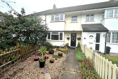 3 bedroom terraced house to rent, Woodberry Close, Sunbury on Thames