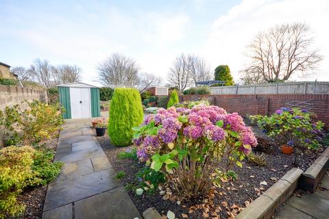 2 bedroom bungalow for sale, Glynwood Gardens, Low Fell