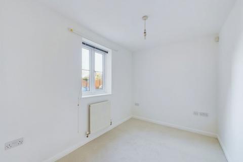 2 bedroom ground floor flat for sale, Brighton Road, Horsham RH13