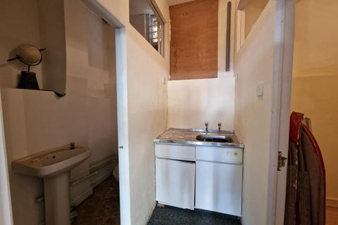 2 bedroom house for sale, Cheriton High Street, Folkestone, CT19