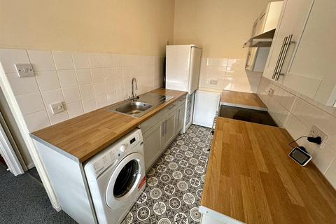 2 bedroom flat to rent, Parliament Street, Gloucester GL1