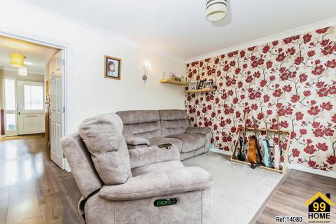 12 Bourne Mews, Godstone, RH9 8AR