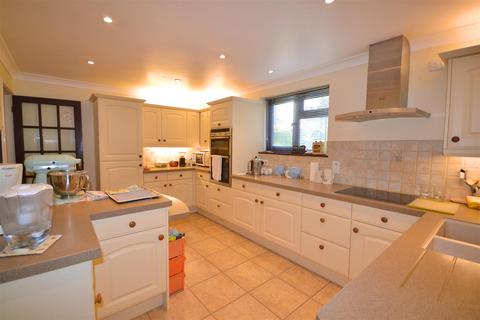 4 bedroom detached bungalow for sale, Cowleaze, Martinstown, Dorchester