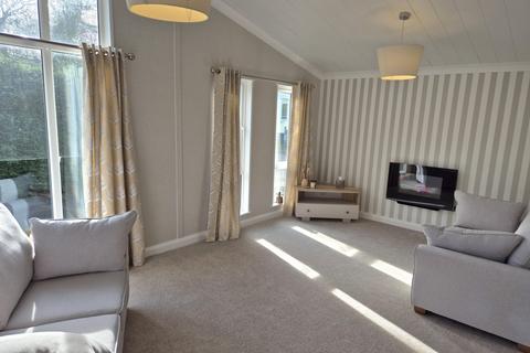 2 bedroom park home for sale, Chertsey, Surrey, KT16