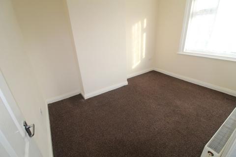 2 bedroom flat to rent, Kingsway, Blyth, NE24