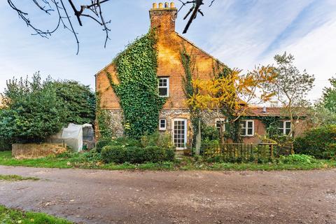 2 bedroom end of terrace house for sale, The Hurn, West Runton