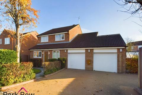 3 bedroom detached house for sale, The Fairway, Sherburn In Elmet, Leeds