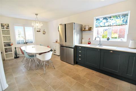 4 bedroom detached house for sale, Sandbourne Road, Wiltshire SN25