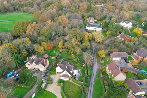 4 bedroom detached house for sale, Watlington Street, Nettlebed, Henley-on-Thames, Oxfordshire, RG9