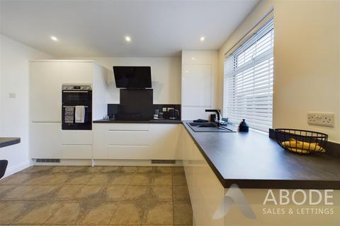 20 The Birches, Cheadle, Stoke-on-trent, ST10 1EJ
