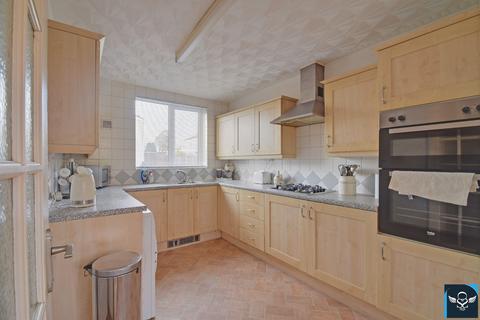 3 bedroom townhouse for sale, Holcombe Drive, Burnley