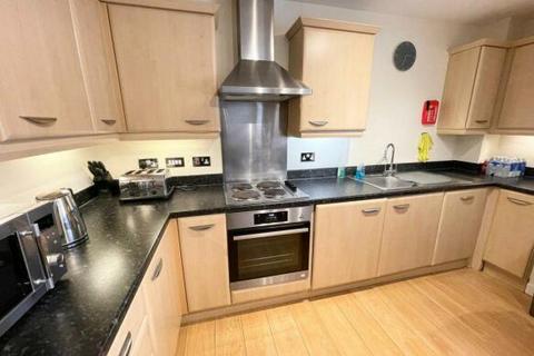 2 bedroom flat to rent, Brock End, Swindon, SN1 3HA