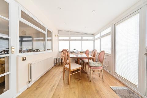 208a Long Lane, Hillingdon, Uxbridge, UB10 9PA