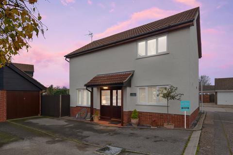 3 bedroom detached house for sale, Holsworthy, Shoeburyness, Essex, SS3