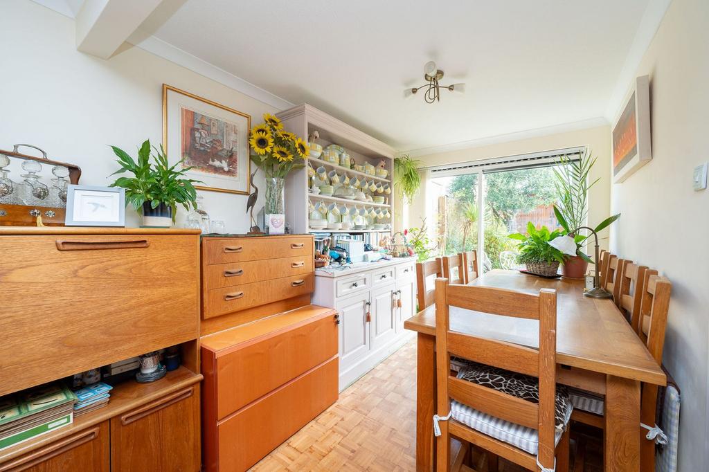 Lounge / Dining Room