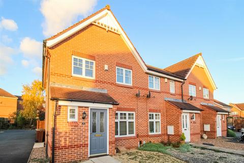 3 bedroom house for sale, Mill Chase Gardens, Wakefield WF2