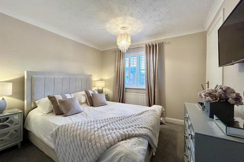 3 bedroom house for sale, St. Marks Drive, Telford TF1