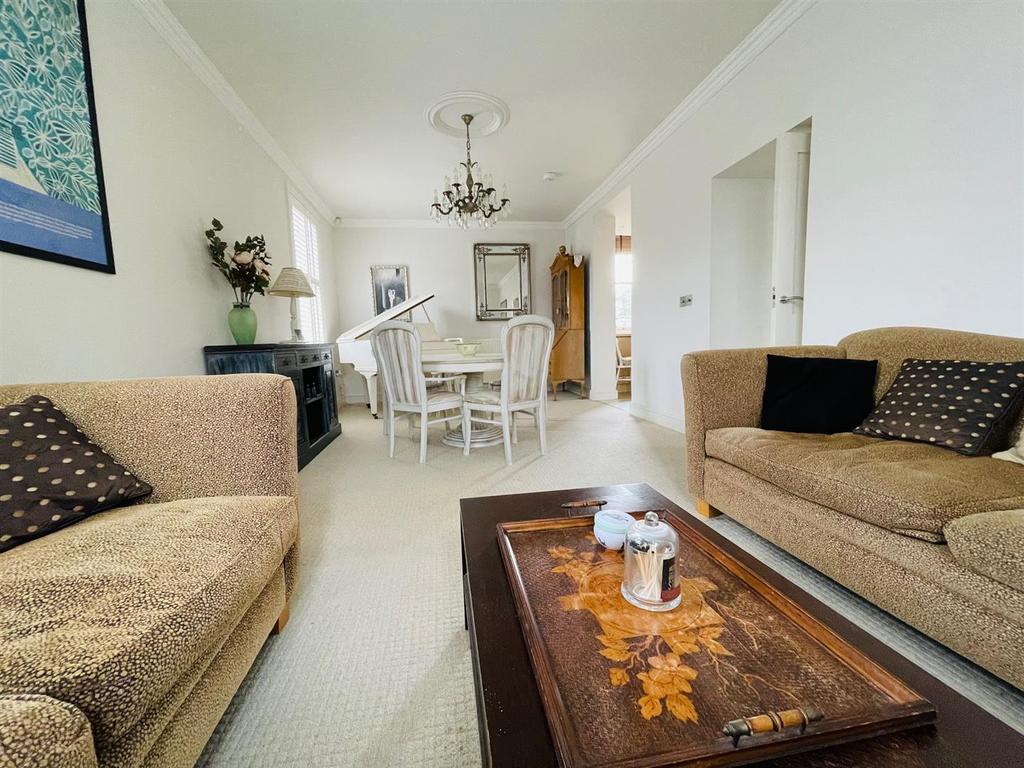 Open Plan Sitting/Dining Room