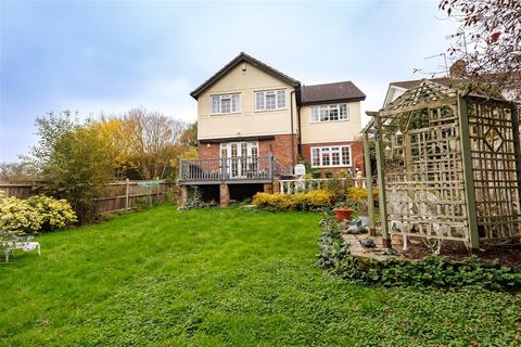 4 bedroom detached house for sale, Lower Swaines, Epping