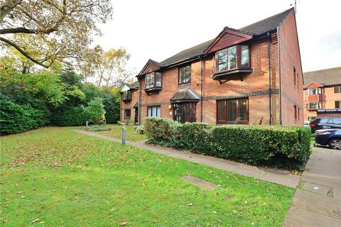 2 bedroom apartment to rent, Foxhills, Woking, Surrey, GU21