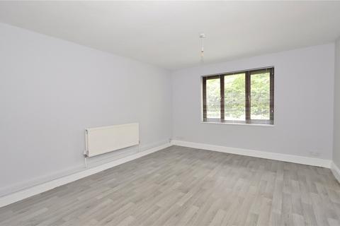 2 bedroom apartment to rent, Foxhills, Woking, Surrey, GU21