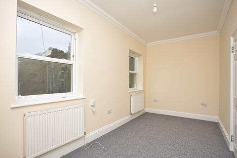 2 bedroom flat for sale, Marine Terrace, Folkestone, CT20