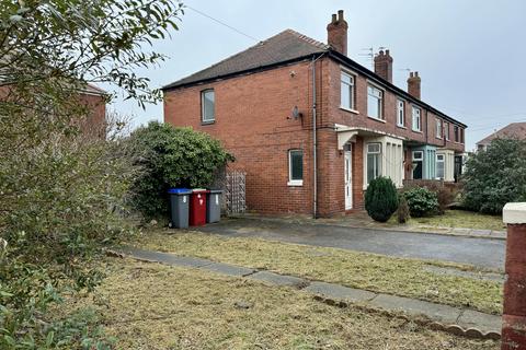 3 bedroom end of terrace house for sale, Broadfield Avenue, Blackpool FY4