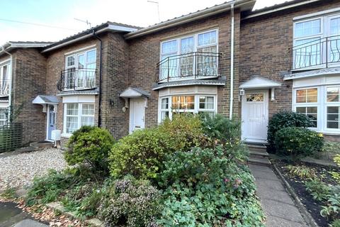 2 bedroom terraced house for sale, Chelsea Close, Bexhill-on-Sea, TN40