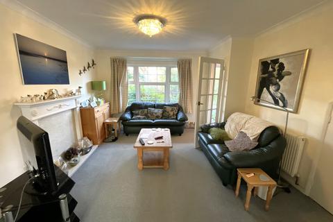 2 bedroom terraced house for sale, Chelsea Close, Bexhill-on-Sea, TN40