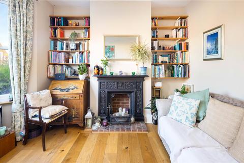 126 Durrington Road, London, E5 0HS