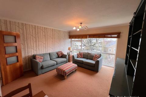 2 bedroom flat for sale, Oak Tree Close