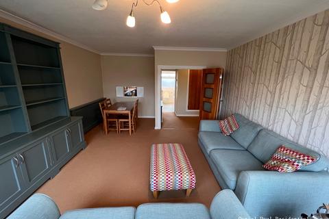 24 Oak Tree Close, London, W5 2AQ