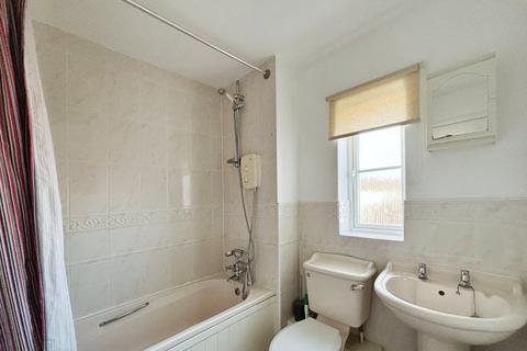 2 bedroom end of terrace house to rent, Weatherbury Road, Gillingham, Dorset, SP8