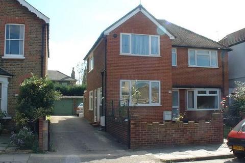 74 Kings Road, Kingston Upon Thames, KT2 5HS