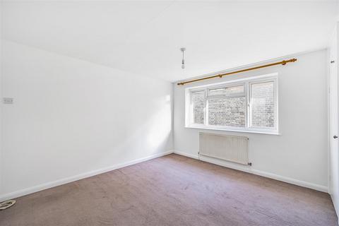 74 Kings Road, Kingston Upon Thames, KT2 5HS
