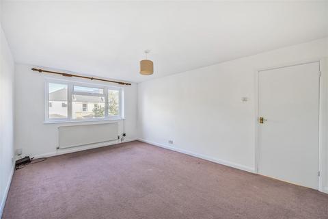 74 Kings Road, Kingston Upon Thames, KT2 5HS