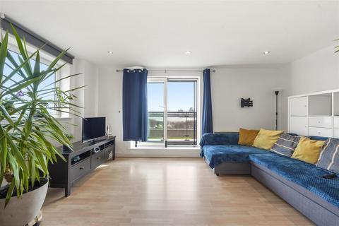 2 bedroom apartment for sale, Inverness Mews, North Woolwich E16