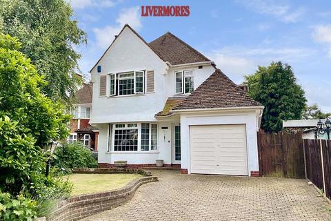 3 bedroom detached house for sale, Church Walk, Wilmington, Kent