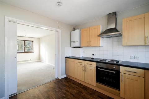 1 bedroom flat to rent, College Place, Snaresbrook, E17