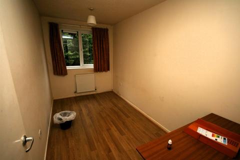 2 bedroom flat for sale, Lindens, Skelmersdale WN8