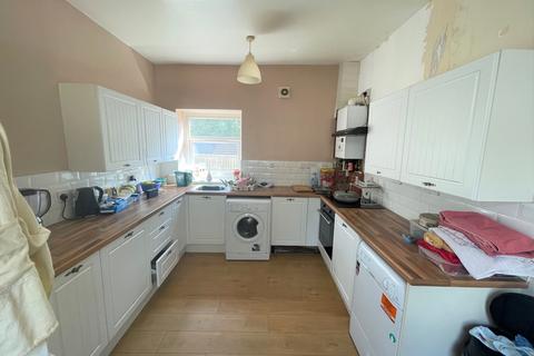 2 bedroom end of terrace house for sale, Other Street, Ynysybwl, Pontypridd, CF37 3LN