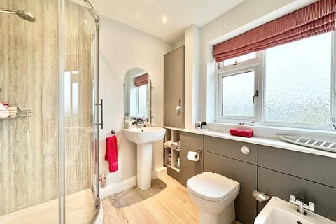 118 Buxton Road, Disley, Stockport, SK12 2HG