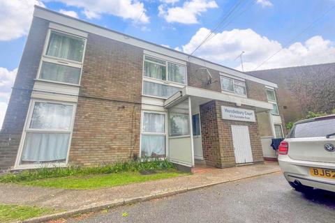 1 bedroom flat to rent, Dunstable Road, Luton LU4