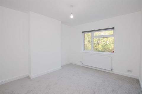 3 bedroom house to rent, Kings Close, Hendon, NW4