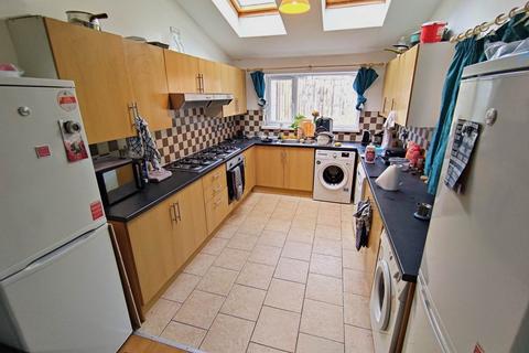 7 bedroom terraced house to rent, Rhymney Street, Cathays ,