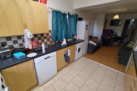 7 bedroom terraced house to rent, Rhymney Street, Cathays ,