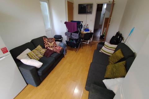 7 bedroom terraced house to rent, Rhymney Street, Cathays ,