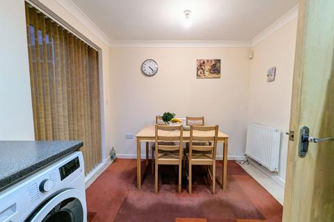 3 bedroom terraced house for sale, St. Aloysius View, Hebburn, NE31